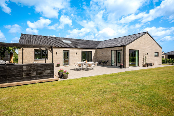 8300 valnoddevaenget 4 saksild 1