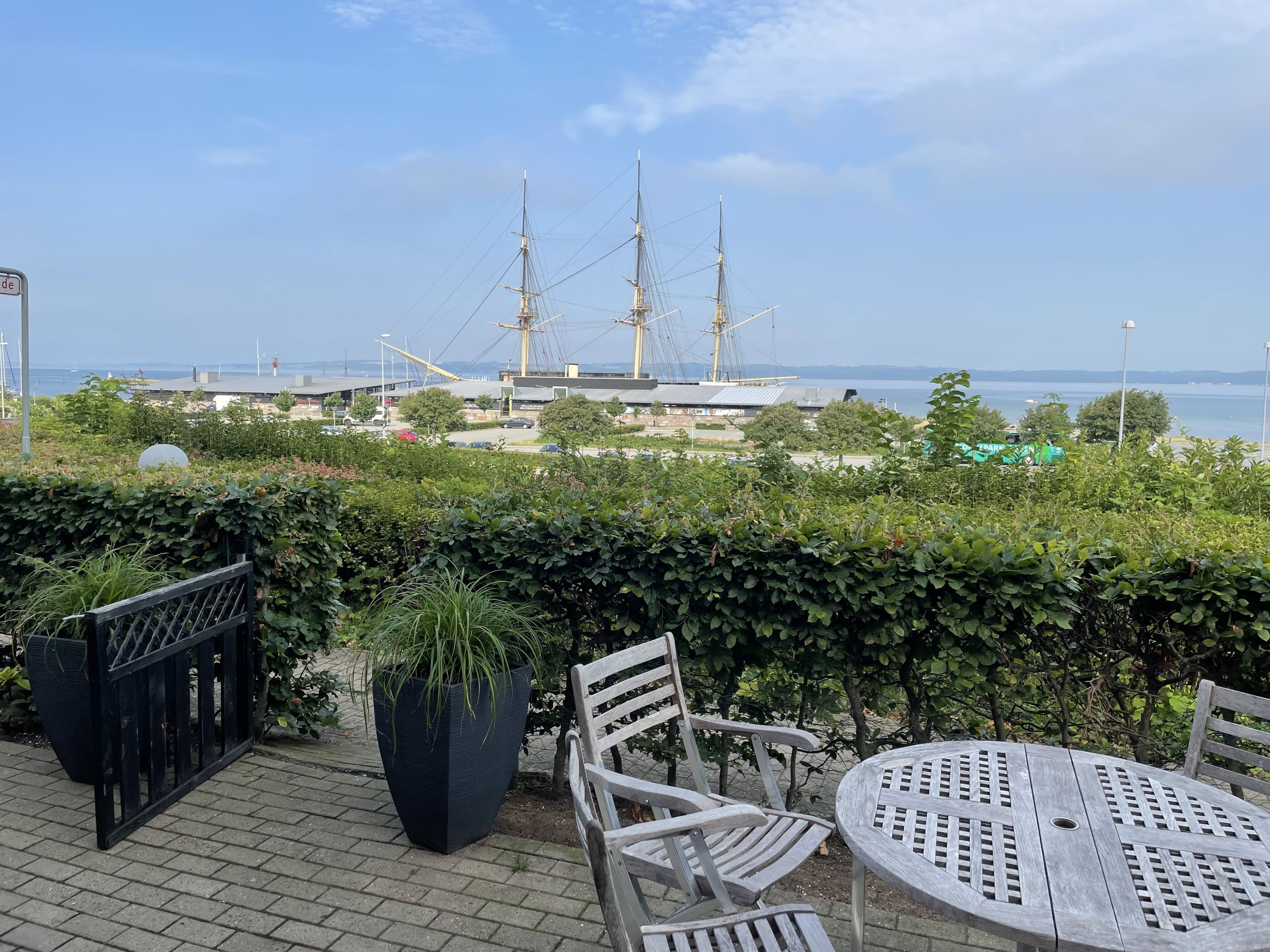 Strandvejen 5, st.. th.