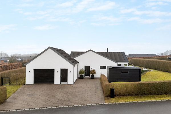 Buskelundhøjen 198, Buskelund