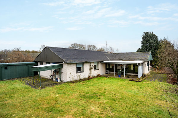 Ege Allé 33, Søholt