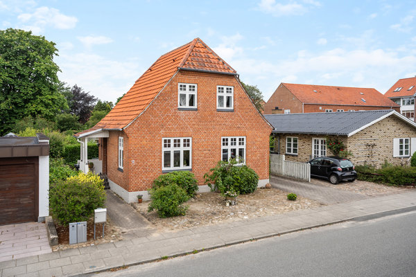 8600 ravnholtvej 3 alderslyst 1