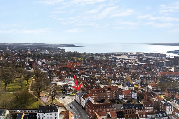 8700 amaliegade 34 1 tv 1