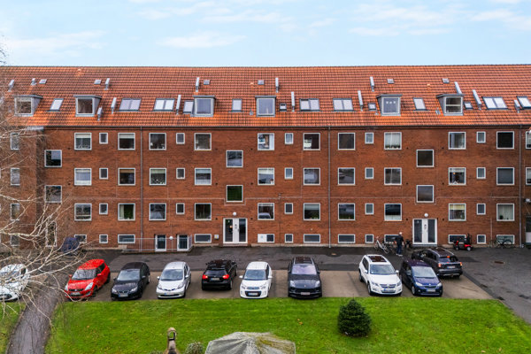 8700 fredrik bajers gade 5 2 th 1