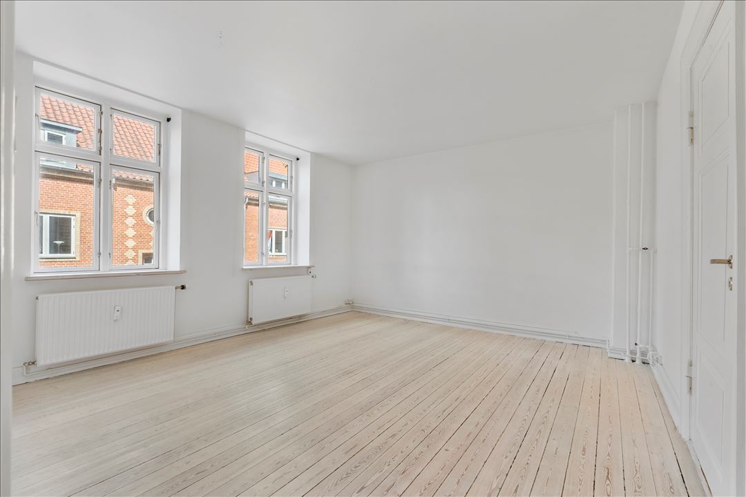 8700 ndr kirkegardsalle 4 st tv 1