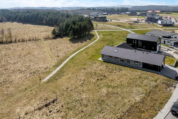 9200 else marie pades vej 15 frejlev 1