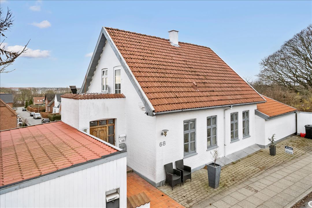 Lindholmsvej 68 1 9400 lindholmsvej 68 1