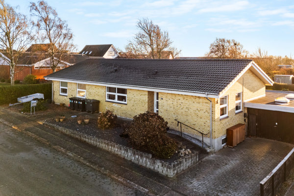 Dronningholmvej 17 1 9600 dronningholmvej 17 1