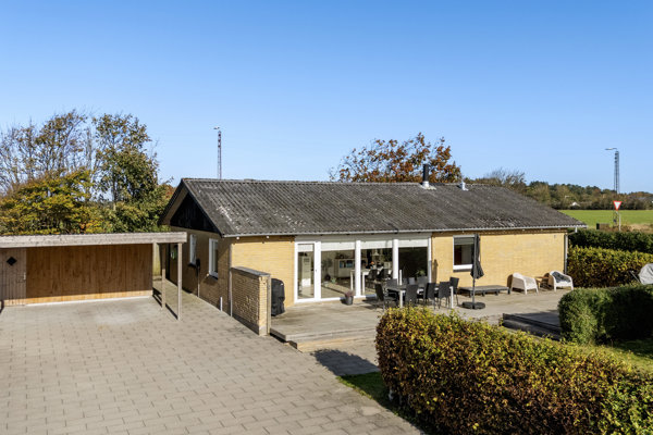 Døvnældevej 2 1 9800 dovnaeldevej 2 1