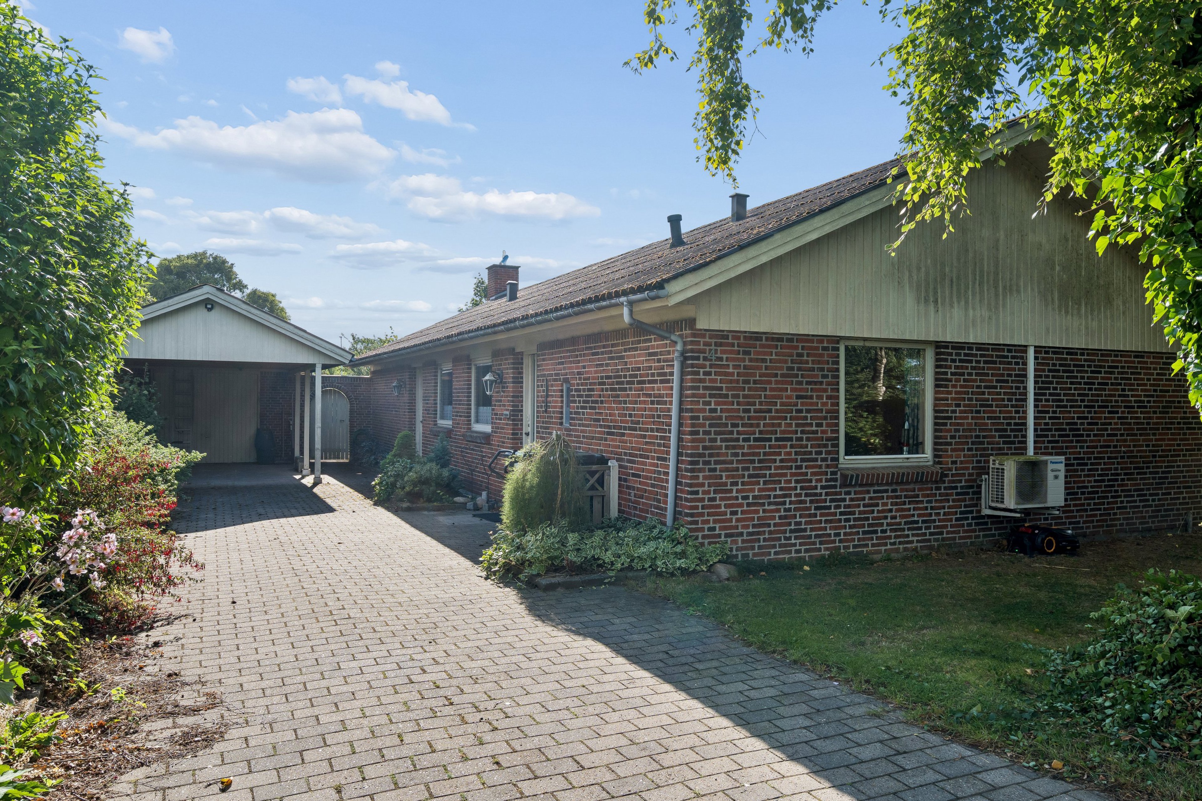 Engvangen 4, Astrup