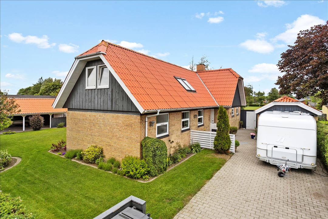 Vænget 11, Lørslev