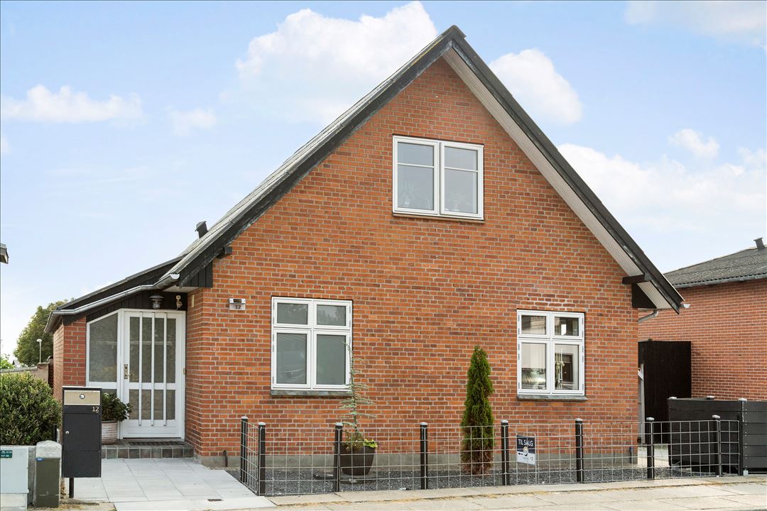 9900 ronnestvej 12 1