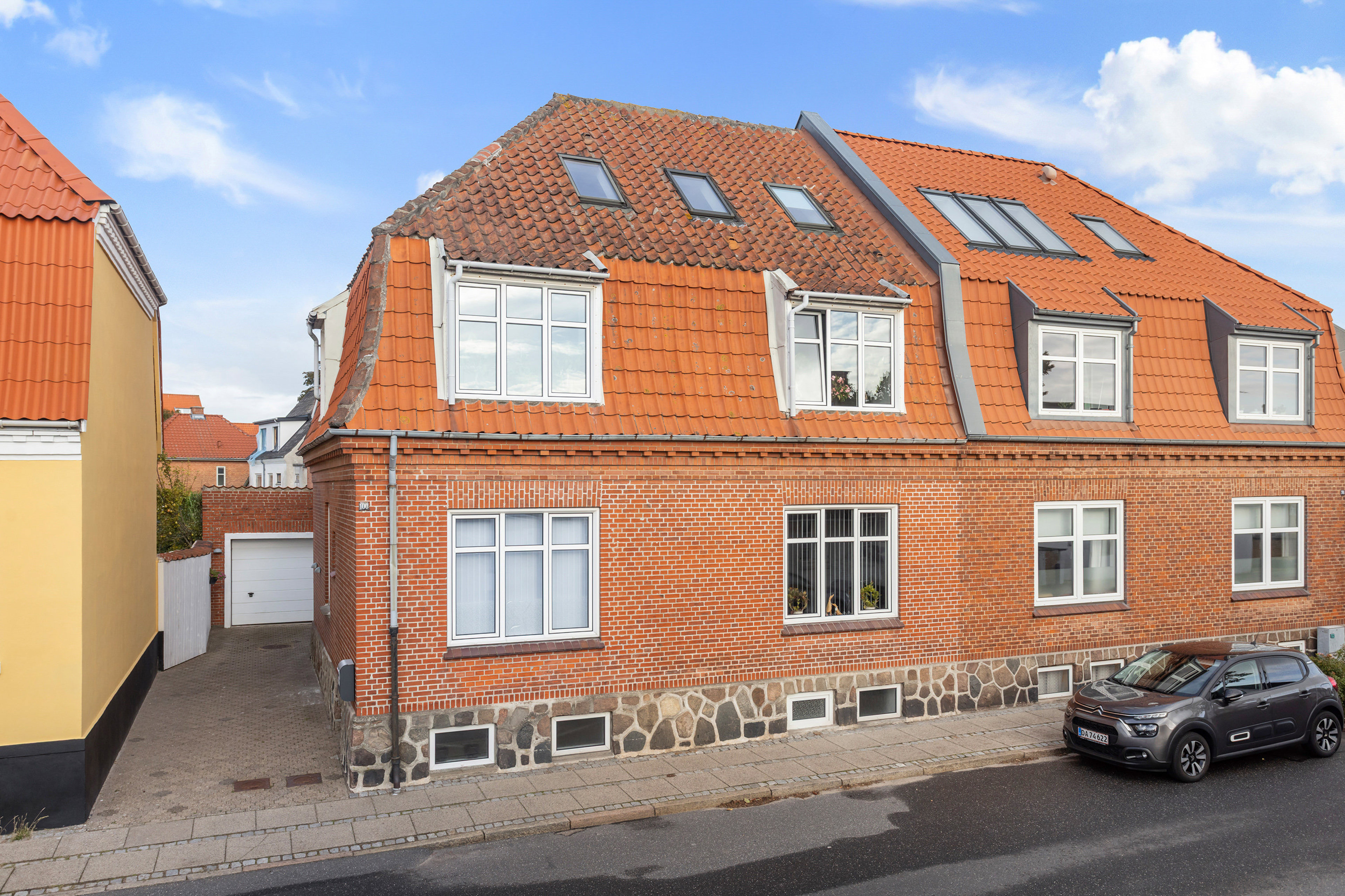 9900 sondergade 100 1